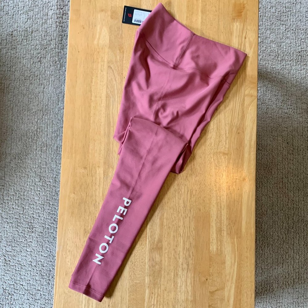 NWT Peloton solid flex leggings - medium